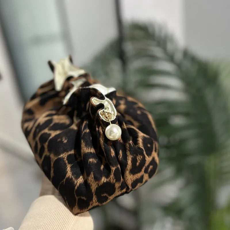 Fashion Women Pearl Zipper Makeup Bag Large Capacity Toiletry Travel