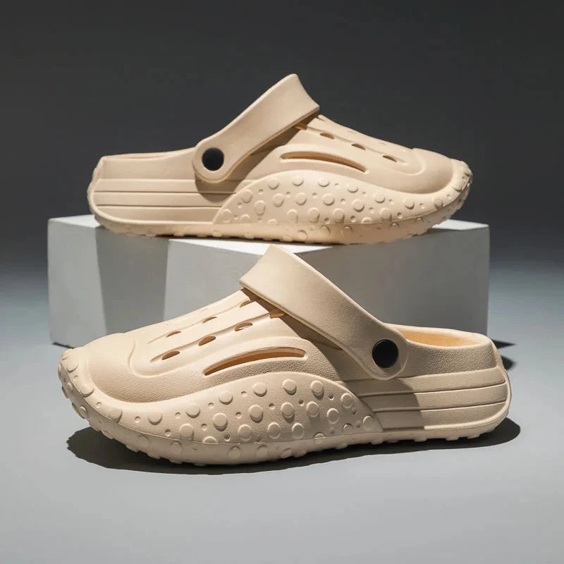 Comwarm Men‘s Summer Hole Slippers Fashion Breathable Hollow Sandals