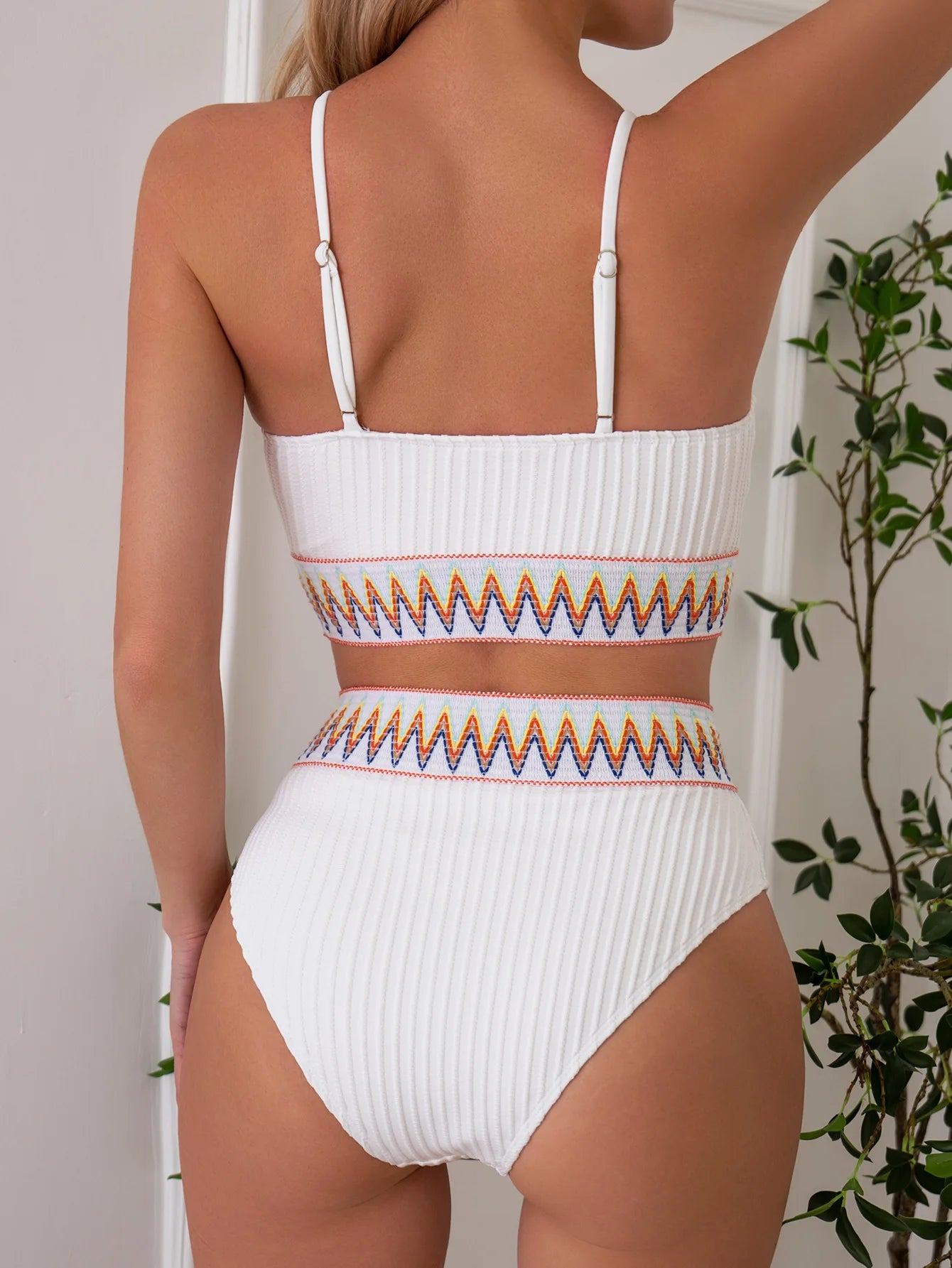 "2025 New Arrival: Stylish Padded Bikini Set - Sleeveless Two-Piece