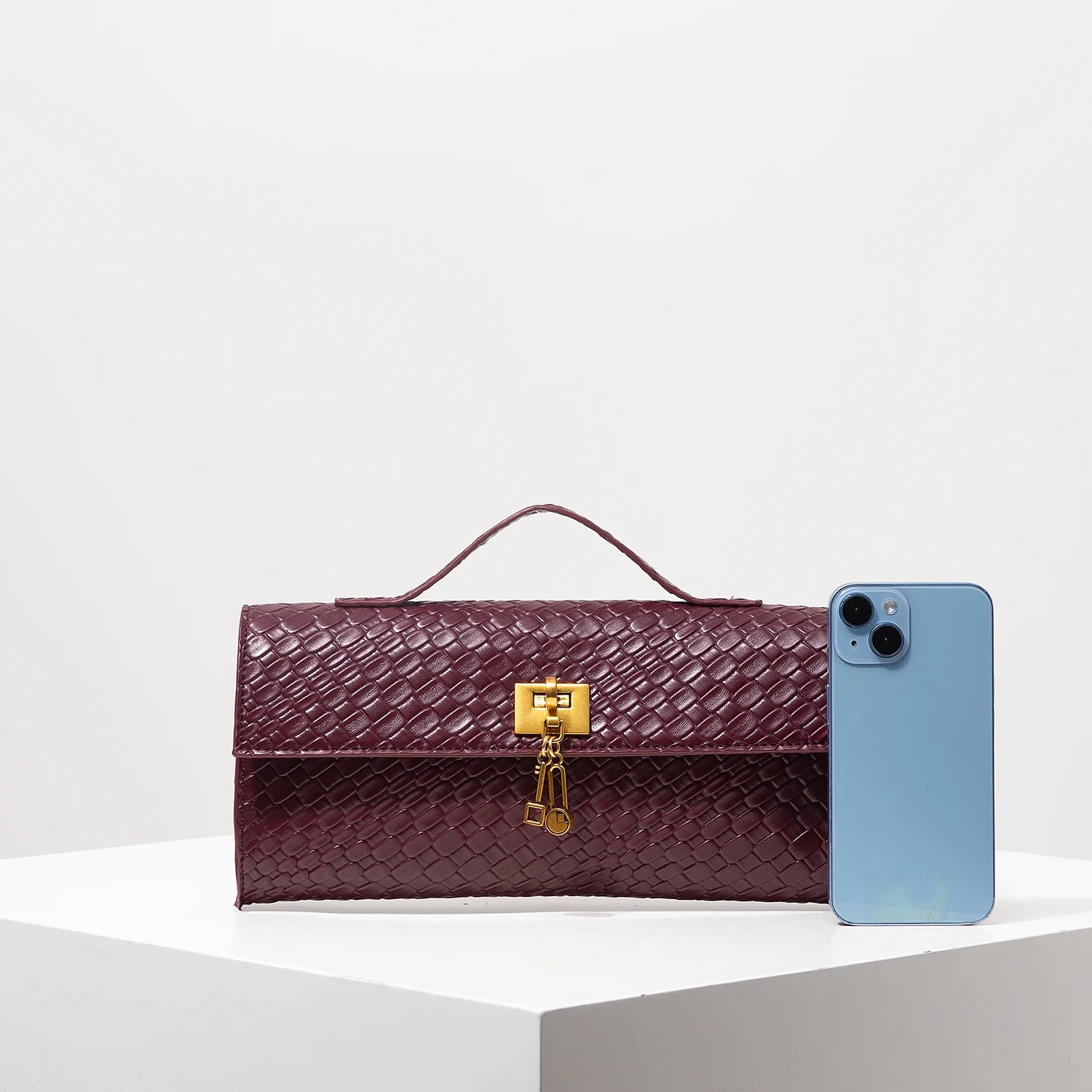Retro Artificial Leather Woven Baguette, Flip Women's Clutch, Elegant