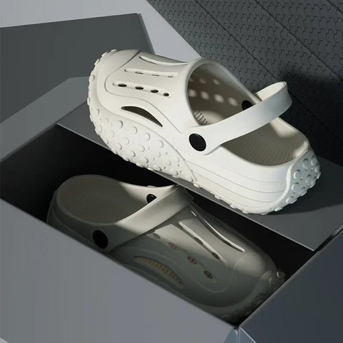 Comwarm Men‘s Summer Hole Slippers Fashion Breathable Hollow Sandals