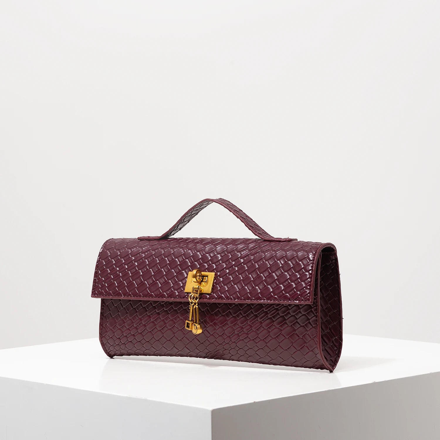 Retro Artificial Leather Woven Baguette, Flip Women's Clutch, Elegant
