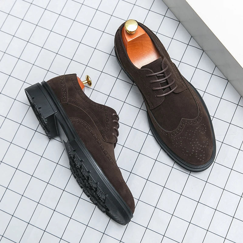 Fashionable Carved Design Men's Flat Shoes Classic Business Leather