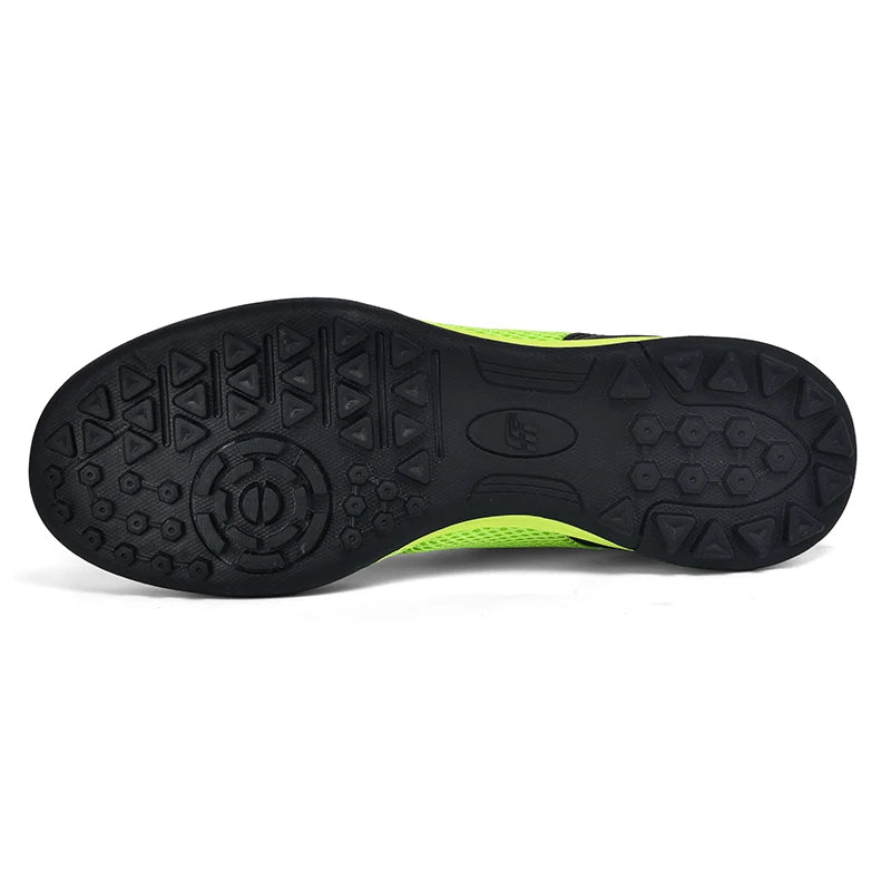Men‘s Soccer Shoes Low Top Breathable Football Boots Non-Slip Futsal