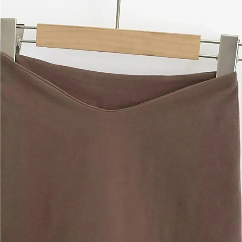 Low V Waist Fashionable Elastic Slim Solid Color Casual A-Line Skirt