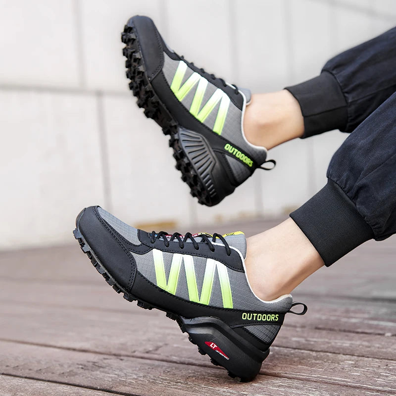 Men‘s Waterproof Hiking Shoes Outdoor Trainers Lace-up Climbing Shoes