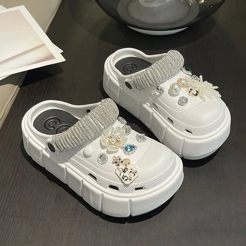 Fashion Charms Sandals 2024 New Clog Shoes Outdoor Women Slippers
