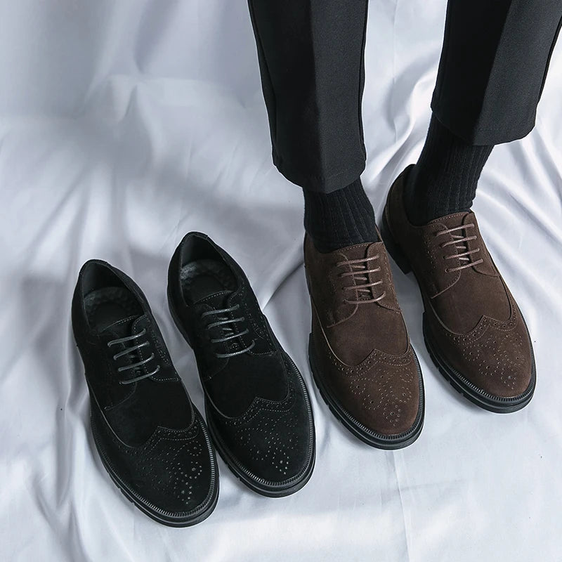Fashionable Carved Design Men's Flat Shoes Classic Business Leather