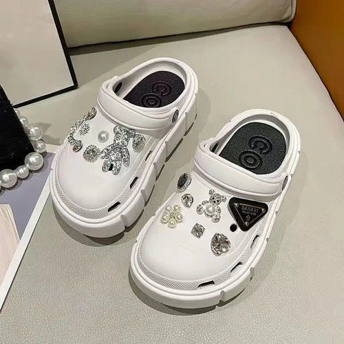Fashion Charms Sandals 2024 New Clog Shoes Outdoor Women Slippers
