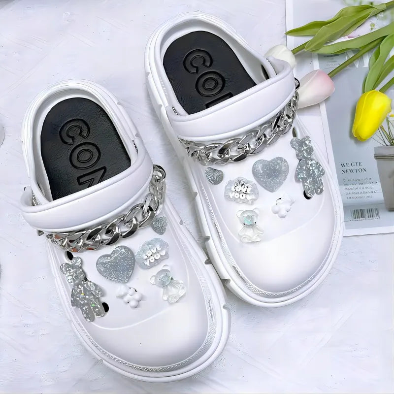 Fashion Charms Sandals 2024 New Clog Shoes Outdoor Women Slippers