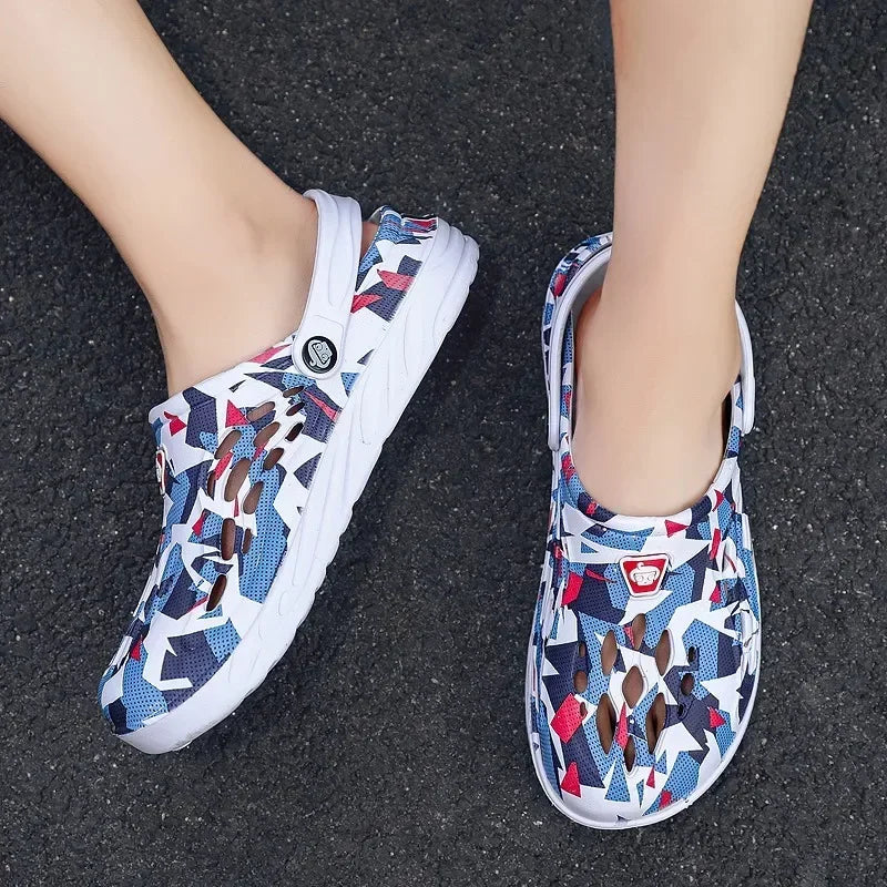 2024 New Fashion Sandals Men Clog Sandals Comfortable Breathable