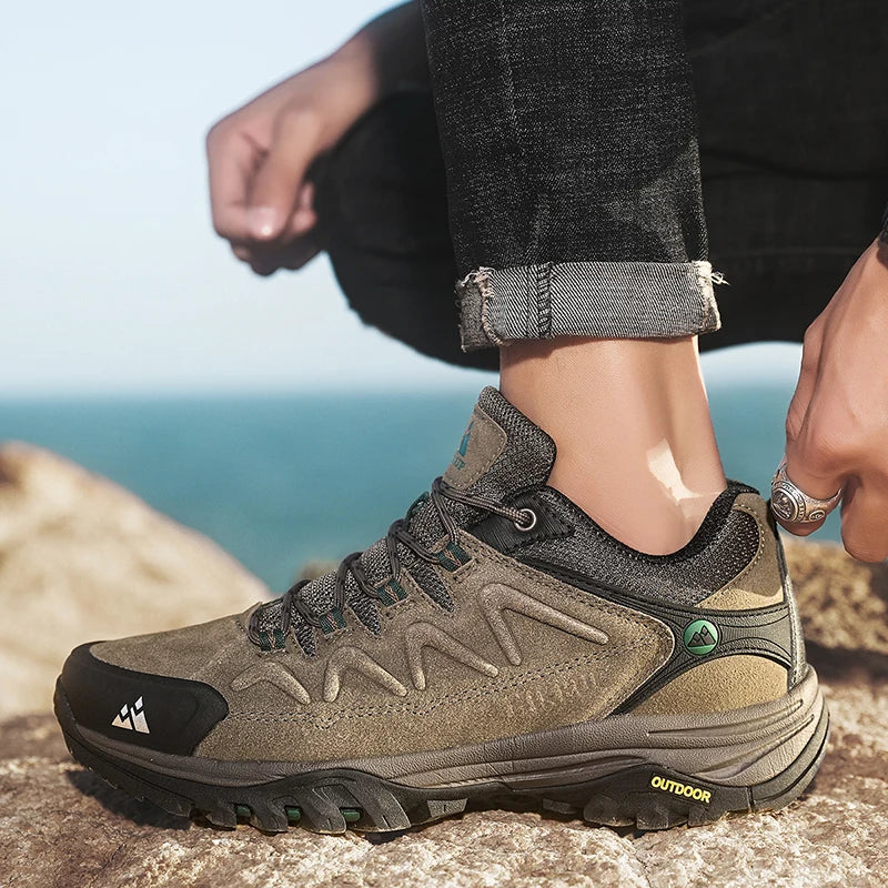 HIKEUP Leather Men‘s Outdoor Hiking Shoes Tourist Trekking Sneakers