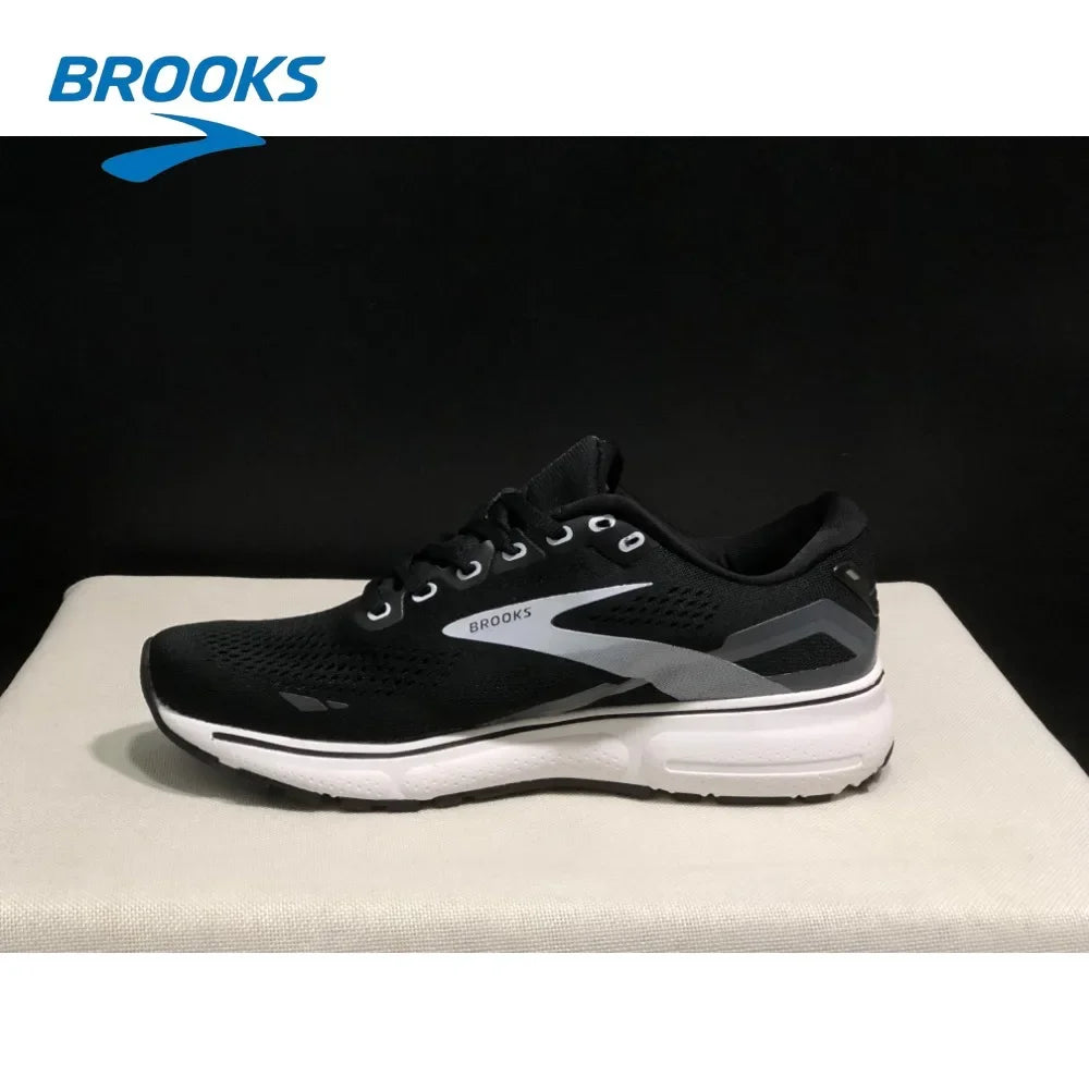 BROOKS Men’s Ghost 15 Ensures A Dynamic Fit and Comfortable Ride for