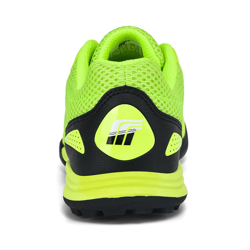 Men‘s Soccer Shoes Low Top Breathable Football Boots Non-Slip Futsal