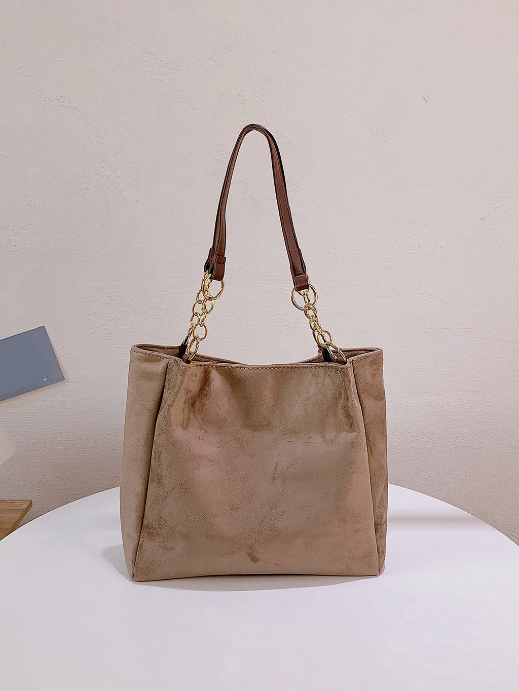 Large-Volume Suede Stylish Commuter Tote Bag For Ladies With One