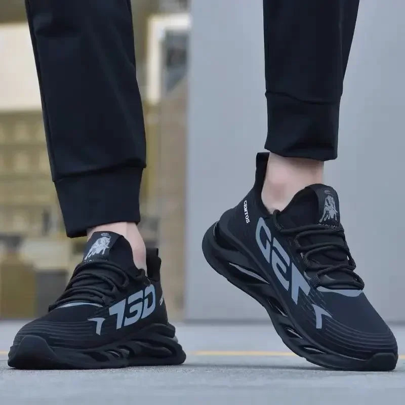 2025 Casual Sneakers for Men Slip on New Fashion Breathable Running