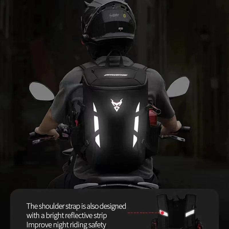 MOTOCENTRIC 28L Motorcycle Backpack Waterproof Outdoor Sports Riding