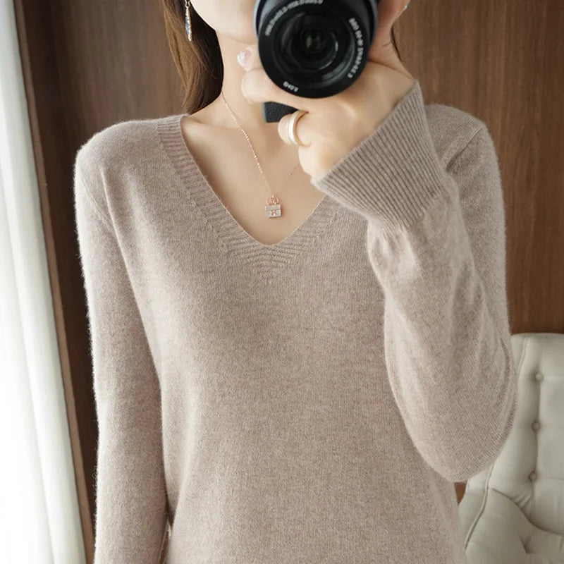 New Cashmere Women's V-neck Pullover Lace Neck Hollow Out Design