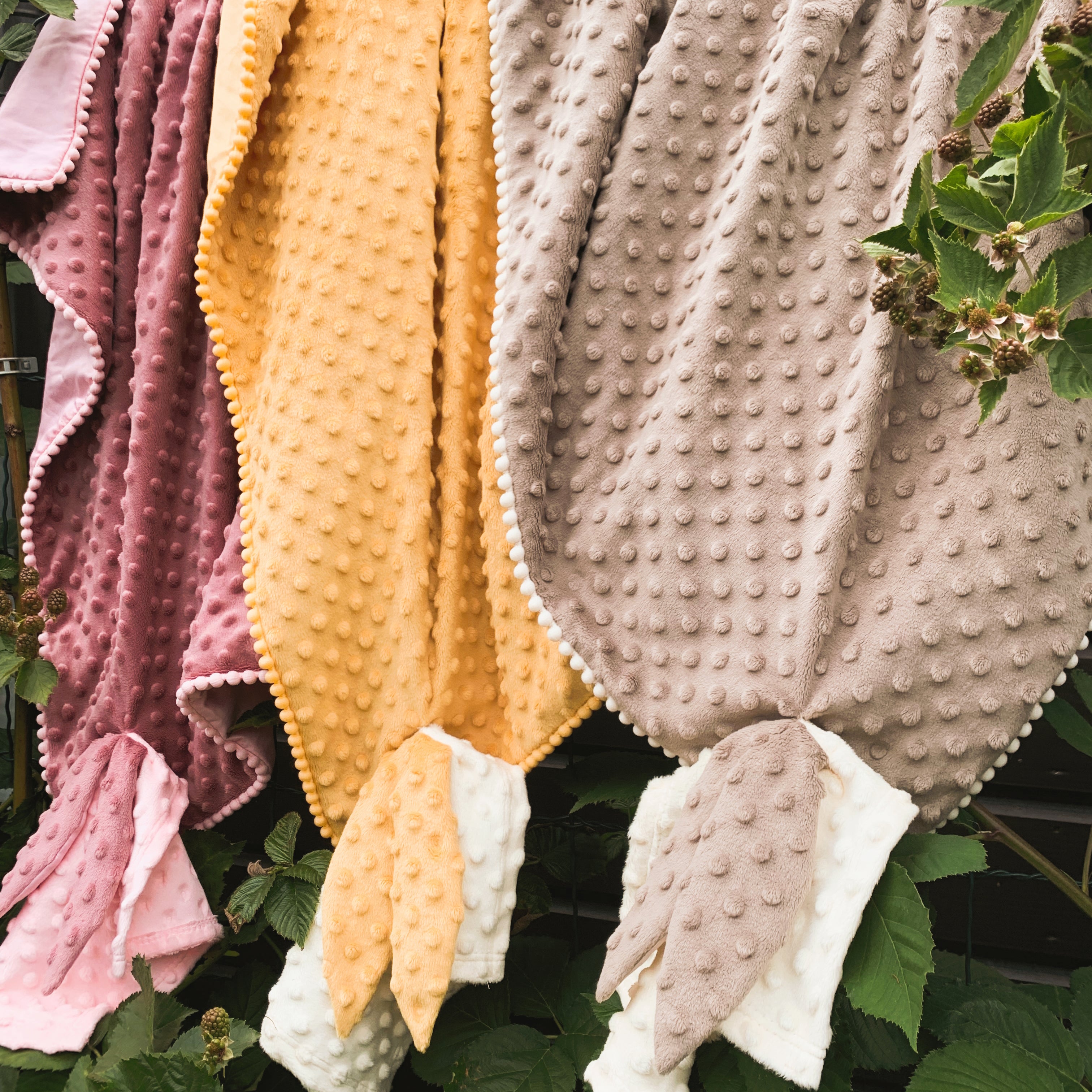 2in1 Blanket with sewn-up Baby Comforter, mustard