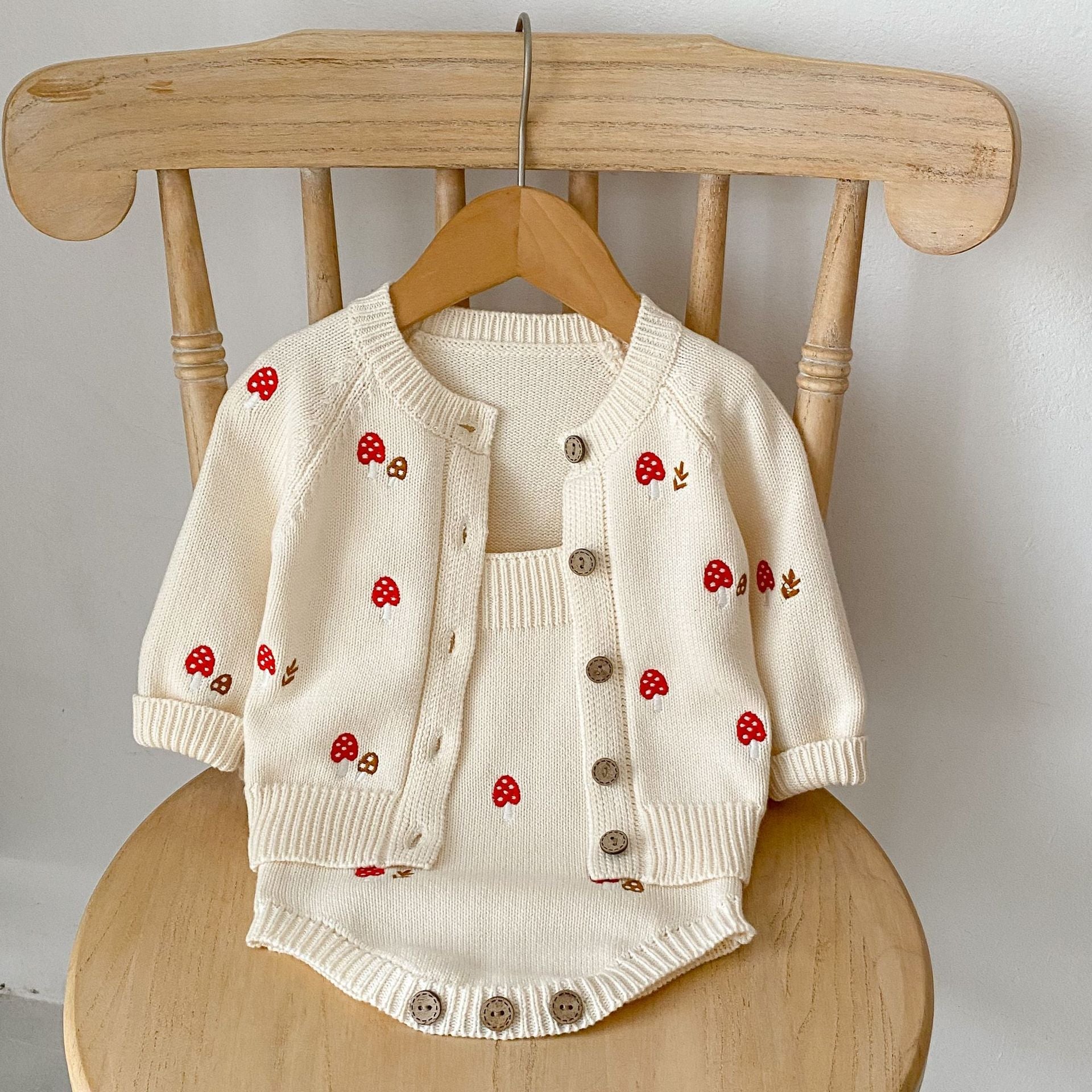 Baby Girl Embroidered Pattern Cardigan