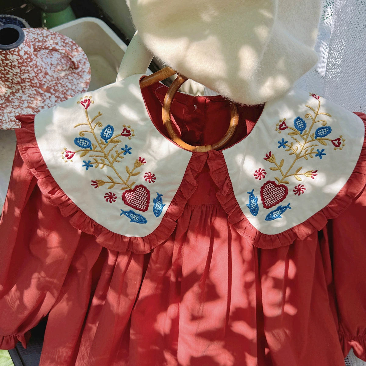 Arrival Autumn Girls Vintage Flowers Embroidery Pattern Long Sleeves